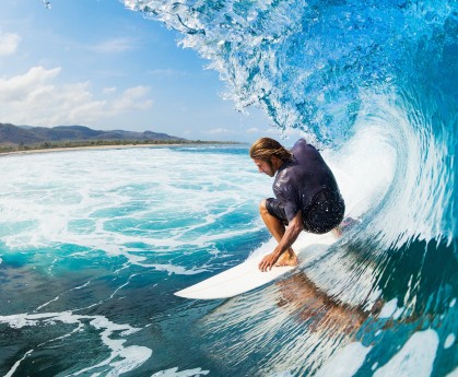 篮球公益赛事推动社区健康生活方式，社区举办篮球比赛体现社区什么功能